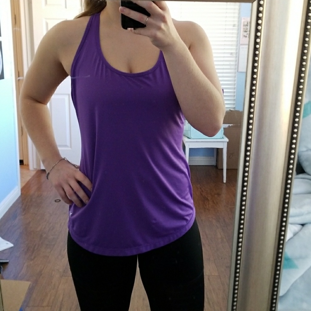 3 work out tanks